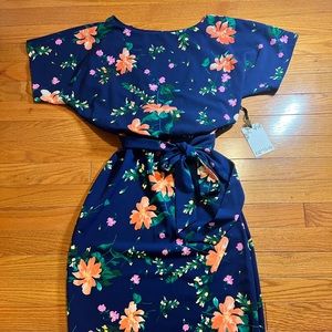 Kenzie NWT Floral Midi Dress